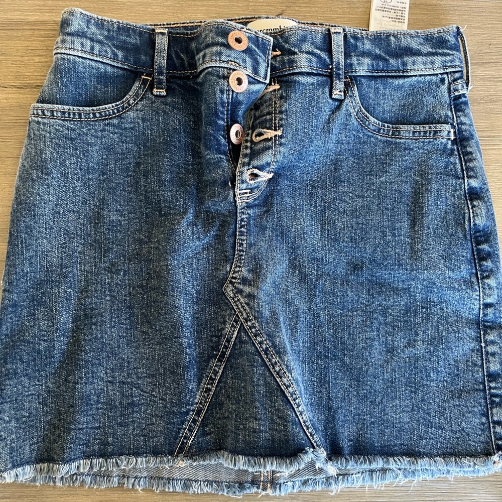 Abercrombie kids Jean skirt slightly worn